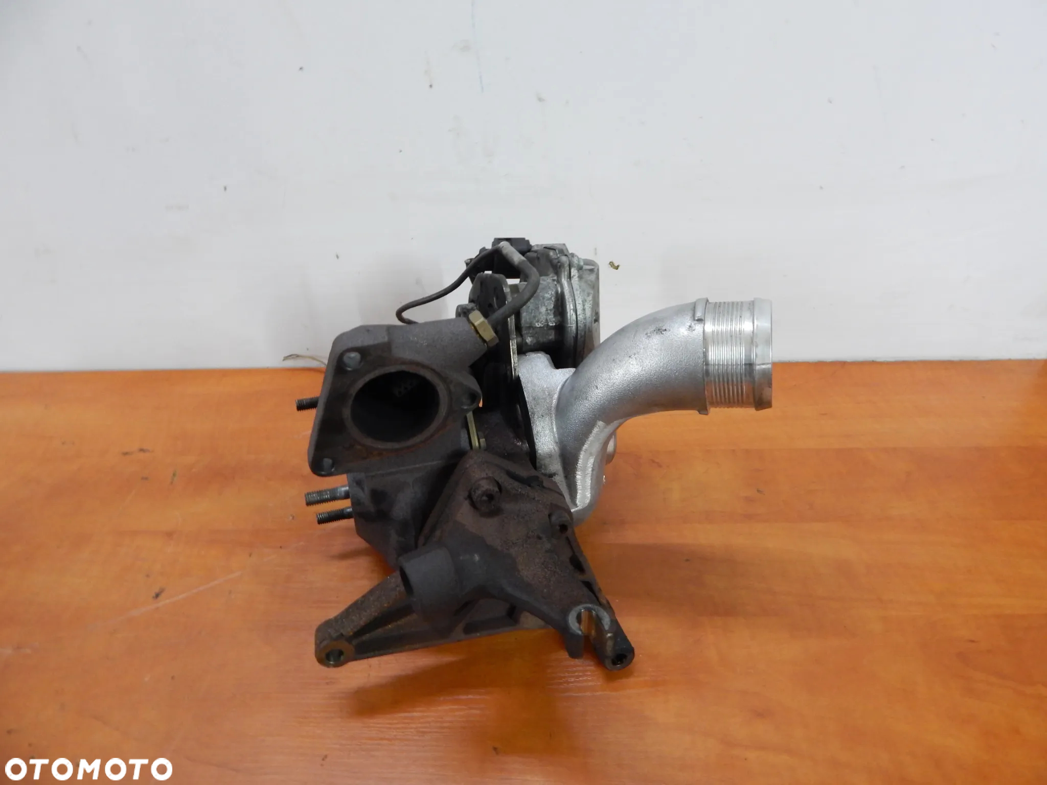 Turbina 3.0 TDI Audi Q7 4L Touareg A6 a8 phaeton 03-12 Łuków części - 4