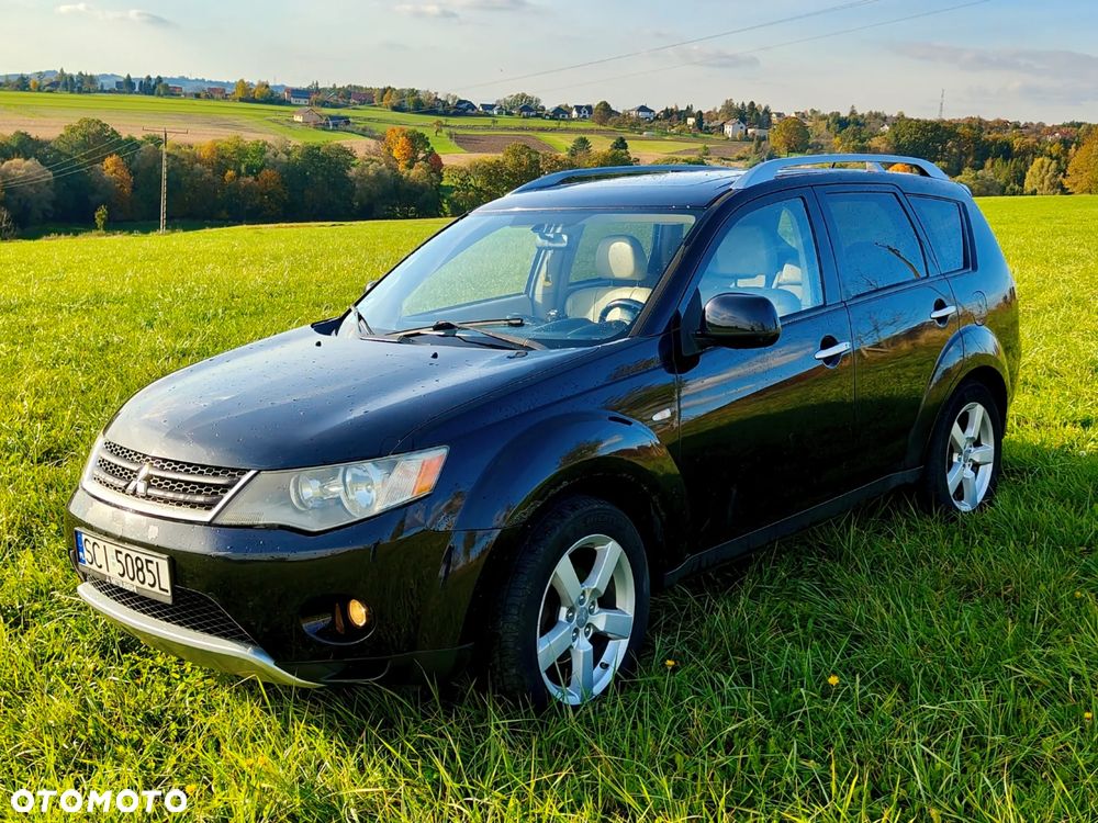 Mitsubishi Outlander 3.0 V6 XLS - 1