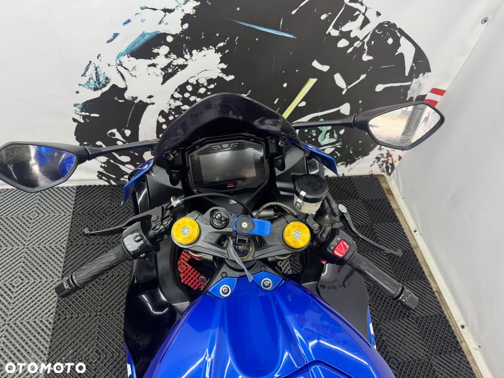 Suzuki GSX-R - 27