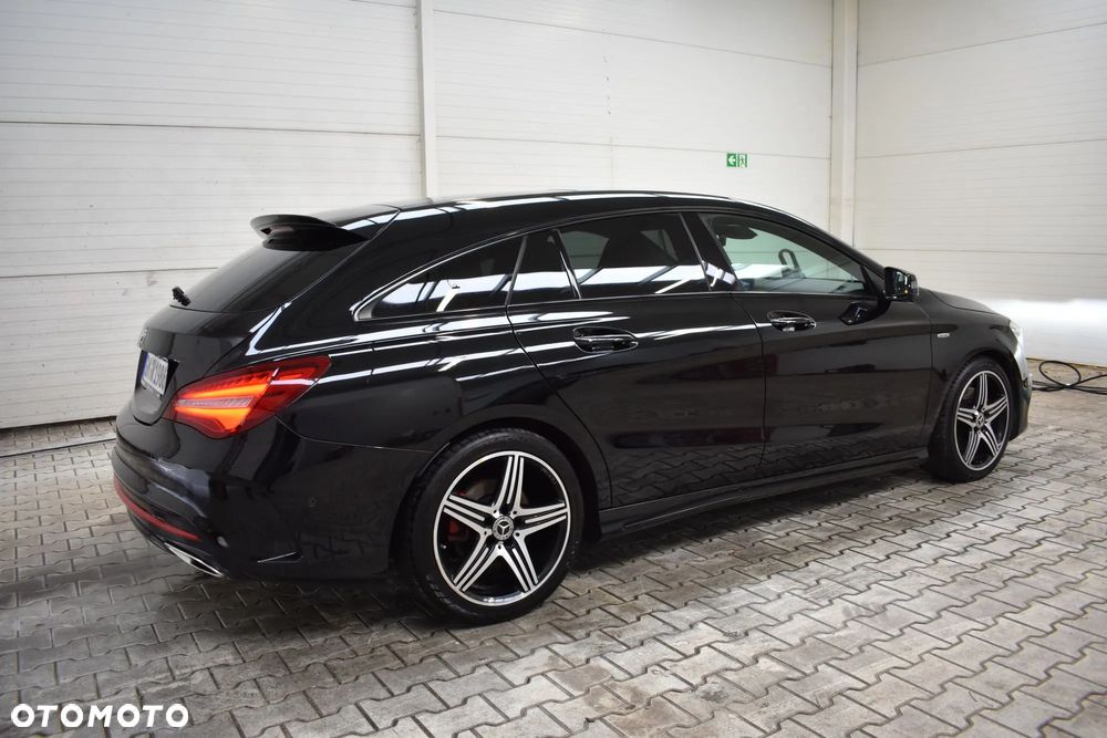 Mercedes-Benz CLA 250 4Matic 7G-DCT Sport - 11