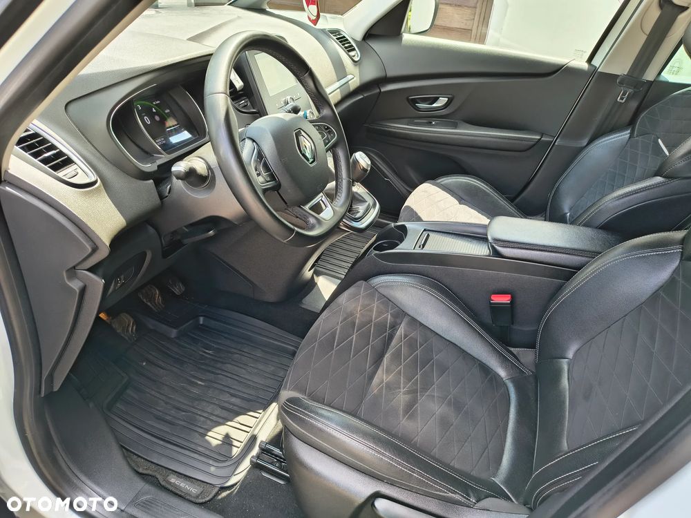 Renault Grand Scenic - 9
