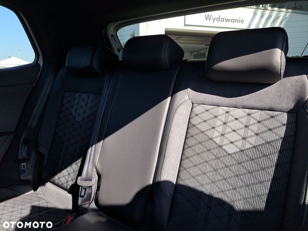 Volkswagen T-Cross 1.0 TSI R-Line Plus DSG - 37