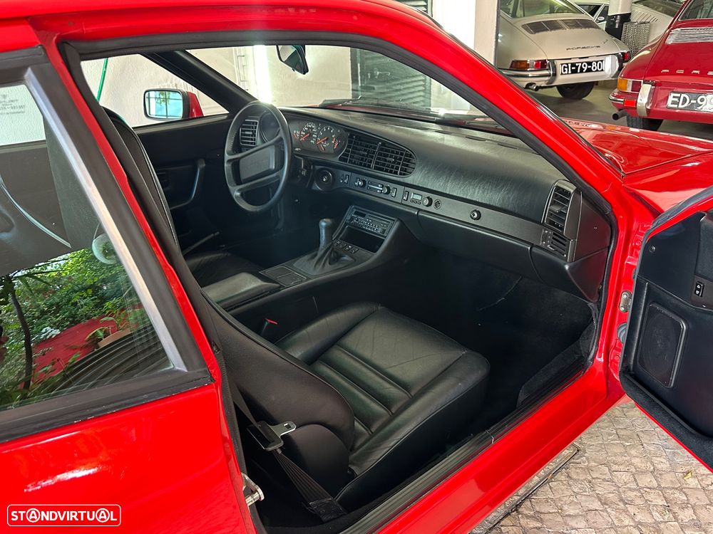 Porsche 944 Turbo - 6