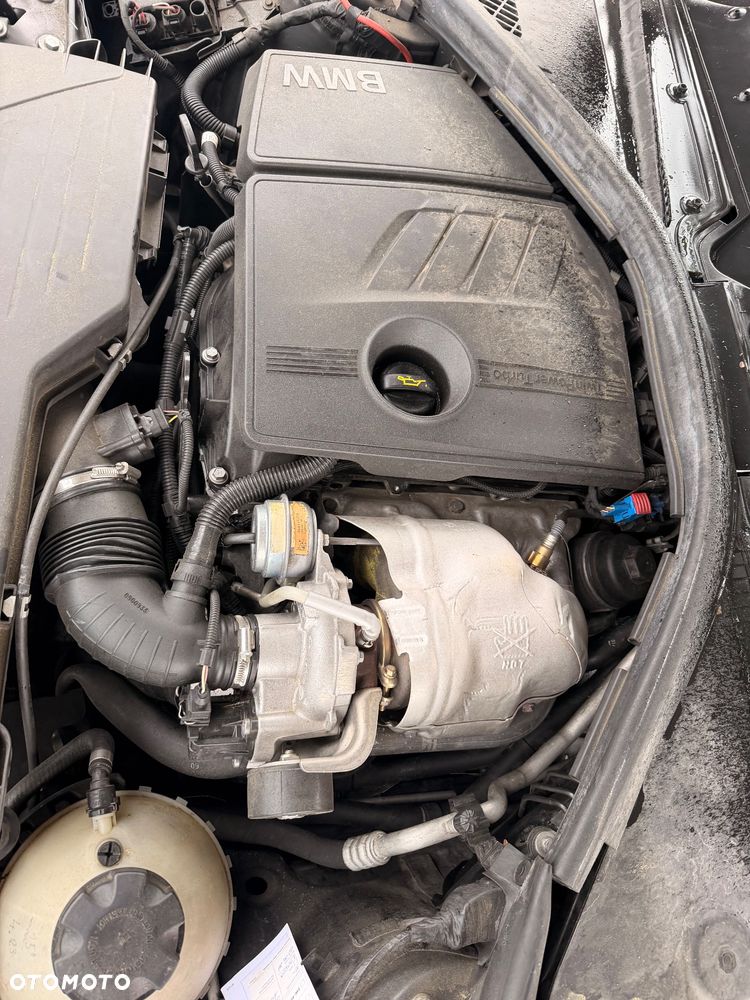 BMW Seria 1 118i Sport Line - 9