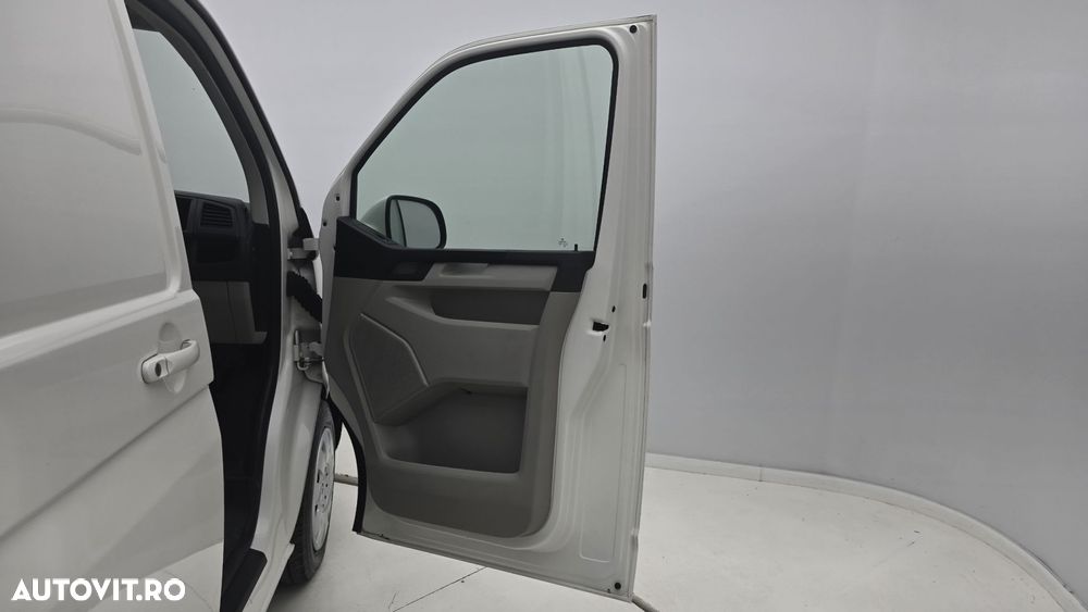 Volkswagen Transporter - 18