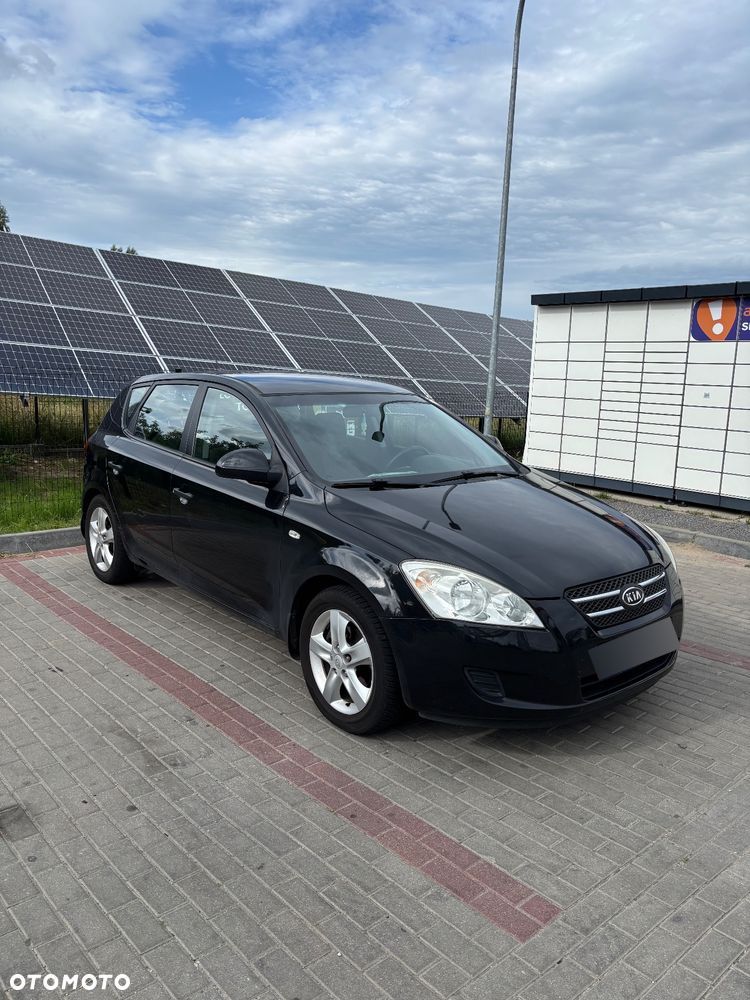 Kia Ceed Cee'd 1.4 Comfort - 1