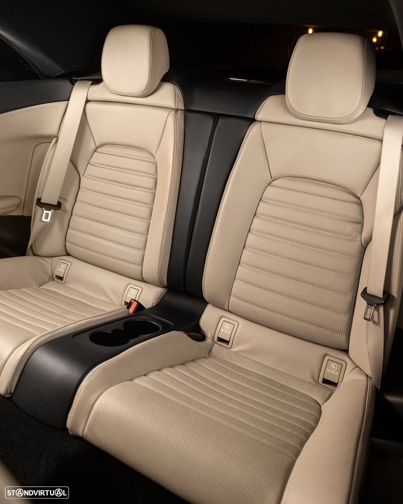 Mercedes-Benz C 250 d 4Matic 9G-TRONIC AMG Line - 24