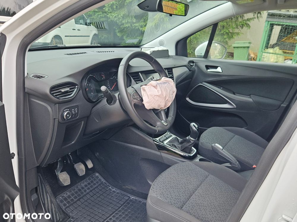 Opel Crossland X 1.2 Enjoy - 19