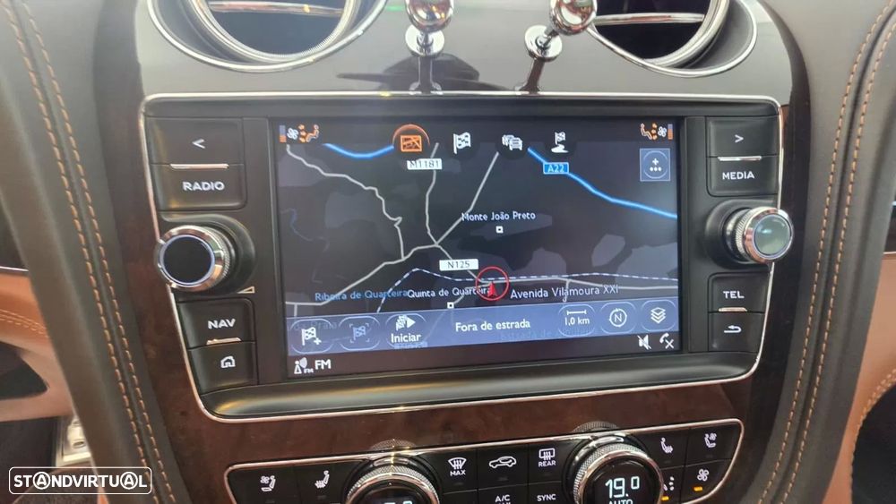 Bentley Bentayga Hybrid - 11
