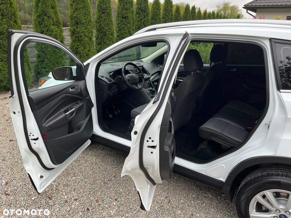 Ford Kuga - 27