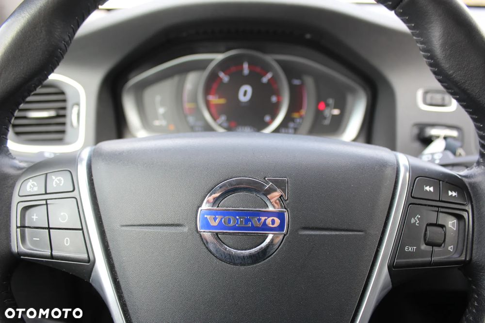 Volvo V60 - 16