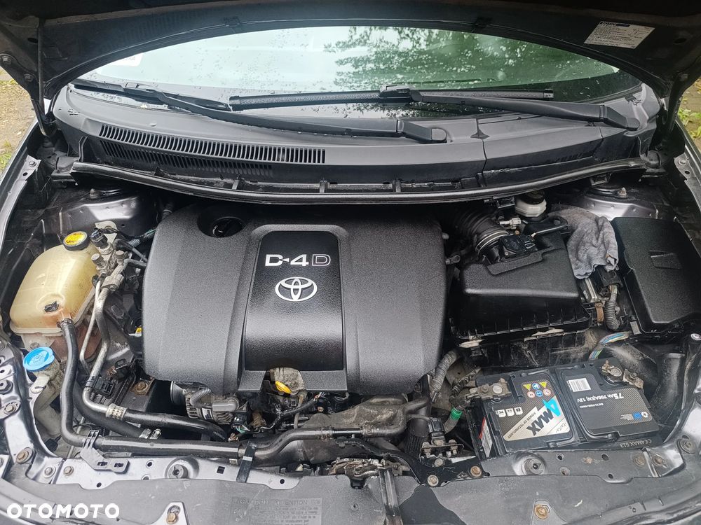 Toyota Auris 1.4 D-4D Premium - 10