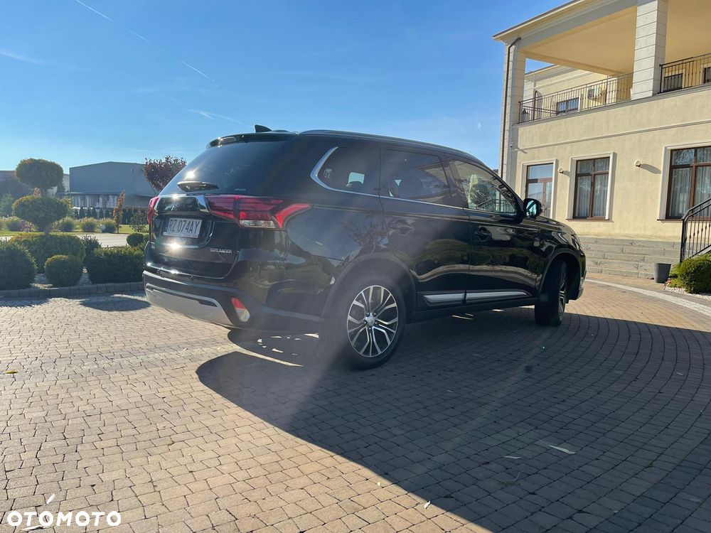 Mitsubishi Outlander - 34