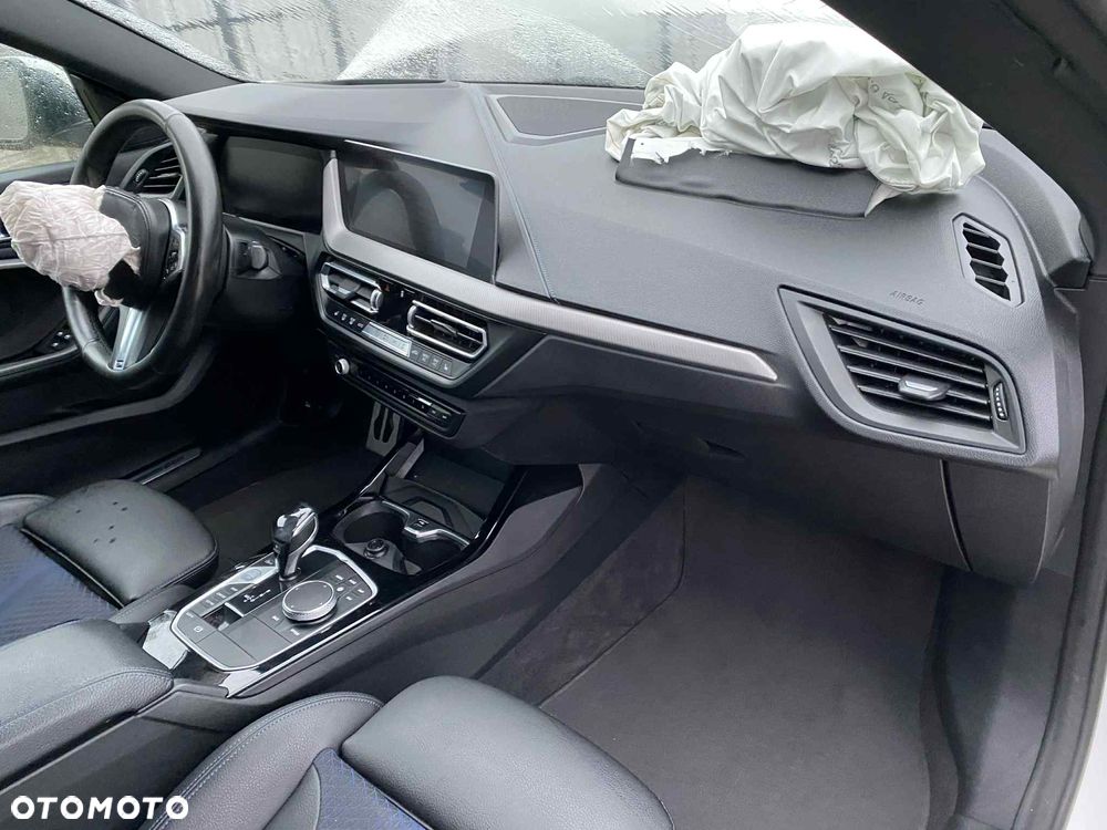 BMW Seria 2 218i M Sport - 13