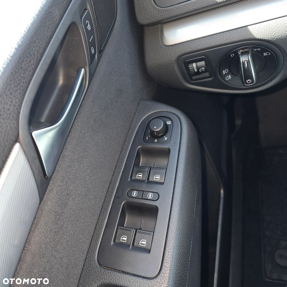 Volkswagen Sharan - 20