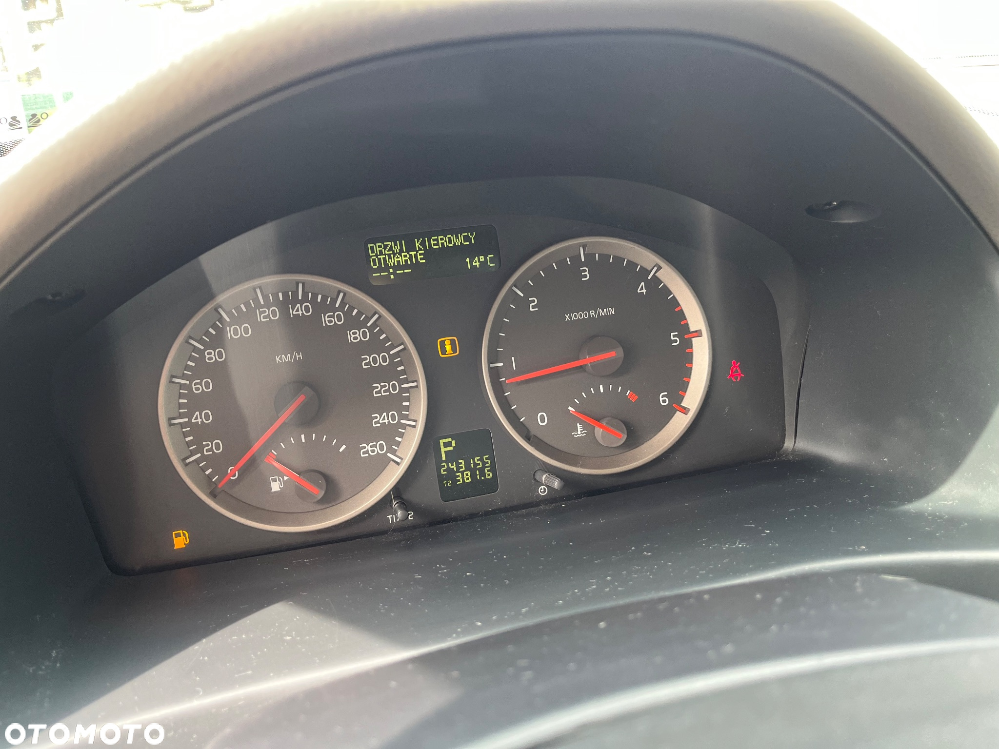 Volvo S40 2.4D5 - 14