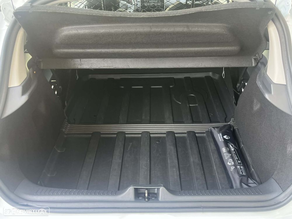 Renault Clio IV Van 1.5 dCi 75cv - 22