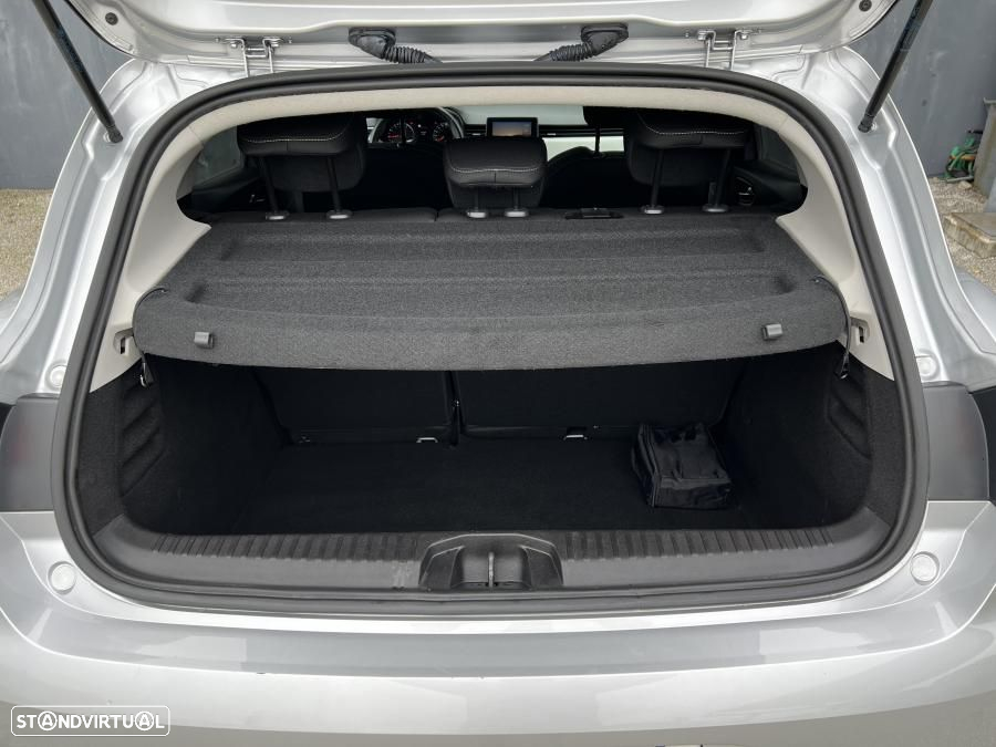 Renault Clio 1.0 TCe Limited Bi-Fuel - 44