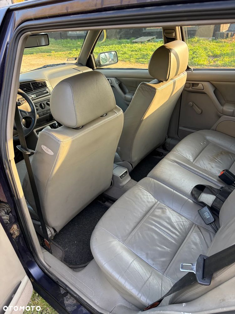 Volkswagen Golf - 14