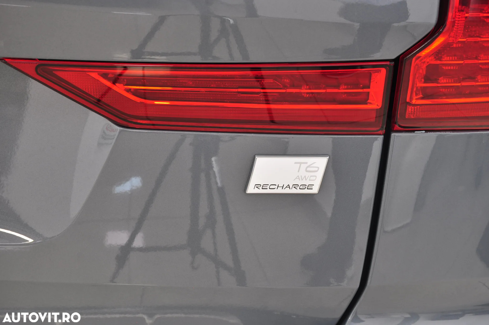 Volvo XC 60 T6 AWD Plug-in Hybrid Plus Bright - 6