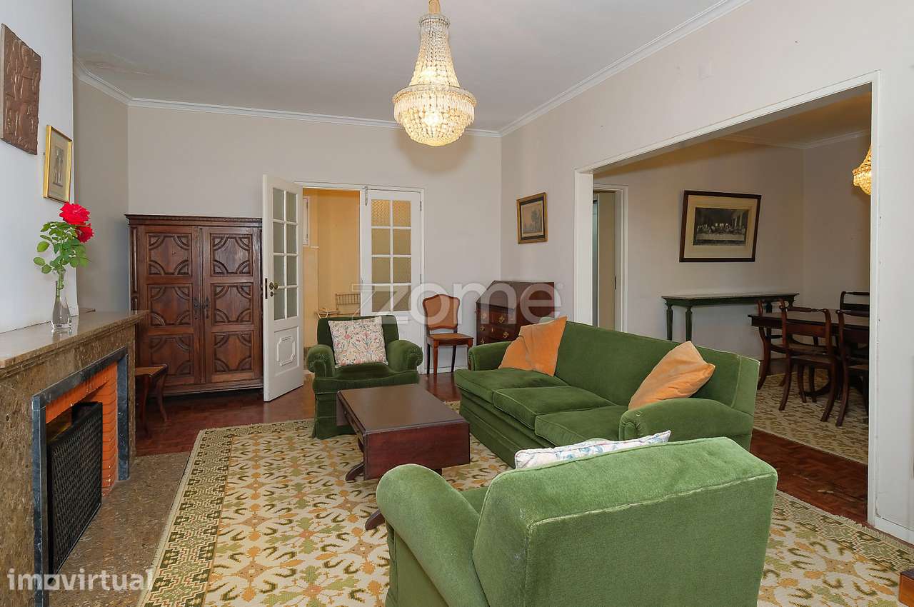 Moradia T6 Geminada no Bairro do Rosário, Cascais | Jardim e Garagem - Grande imagem: 5/31