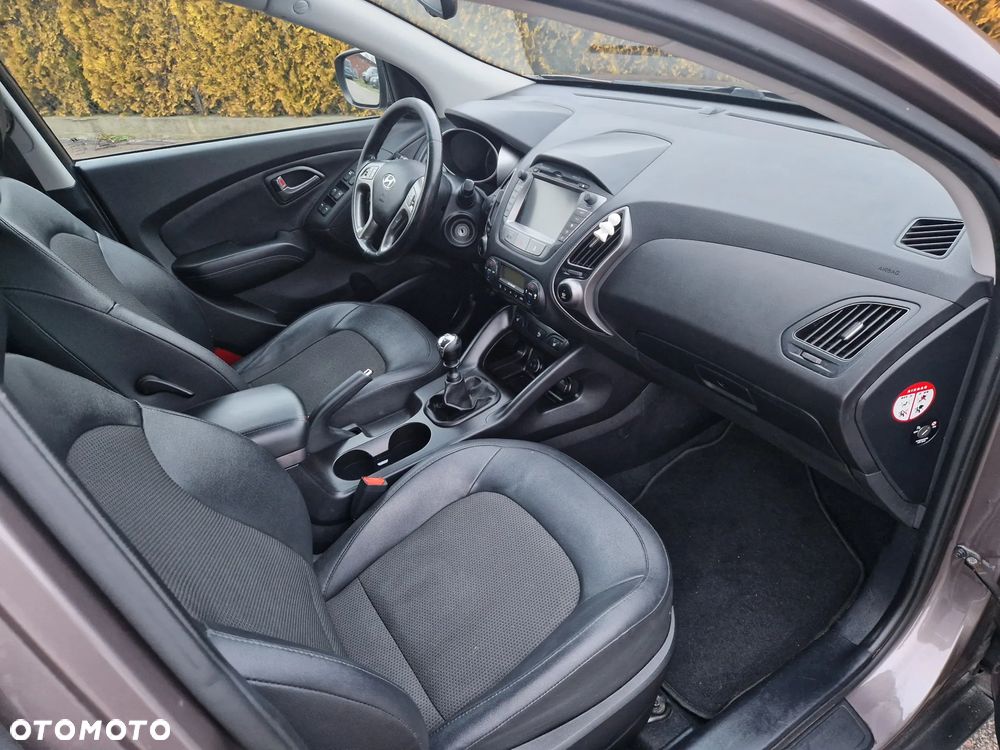 Hyundai ix35 - 15