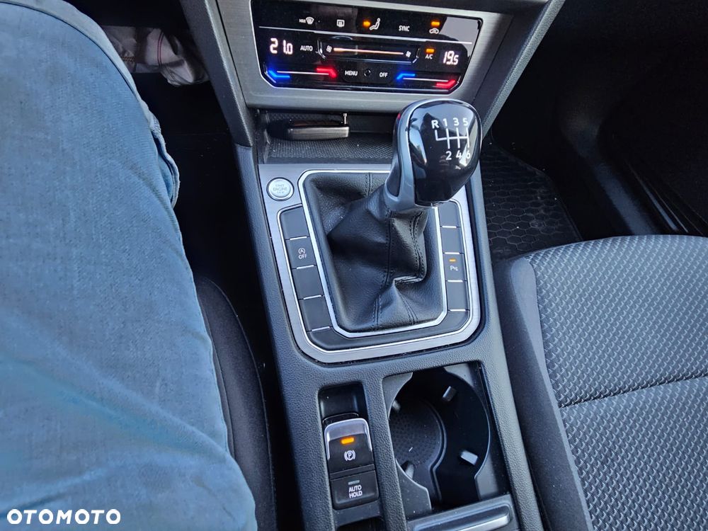 Volkswagen Passat 1.5 TSI EVO Essence - 32