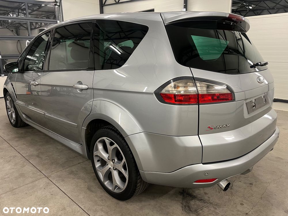 Ford S-Max - 25