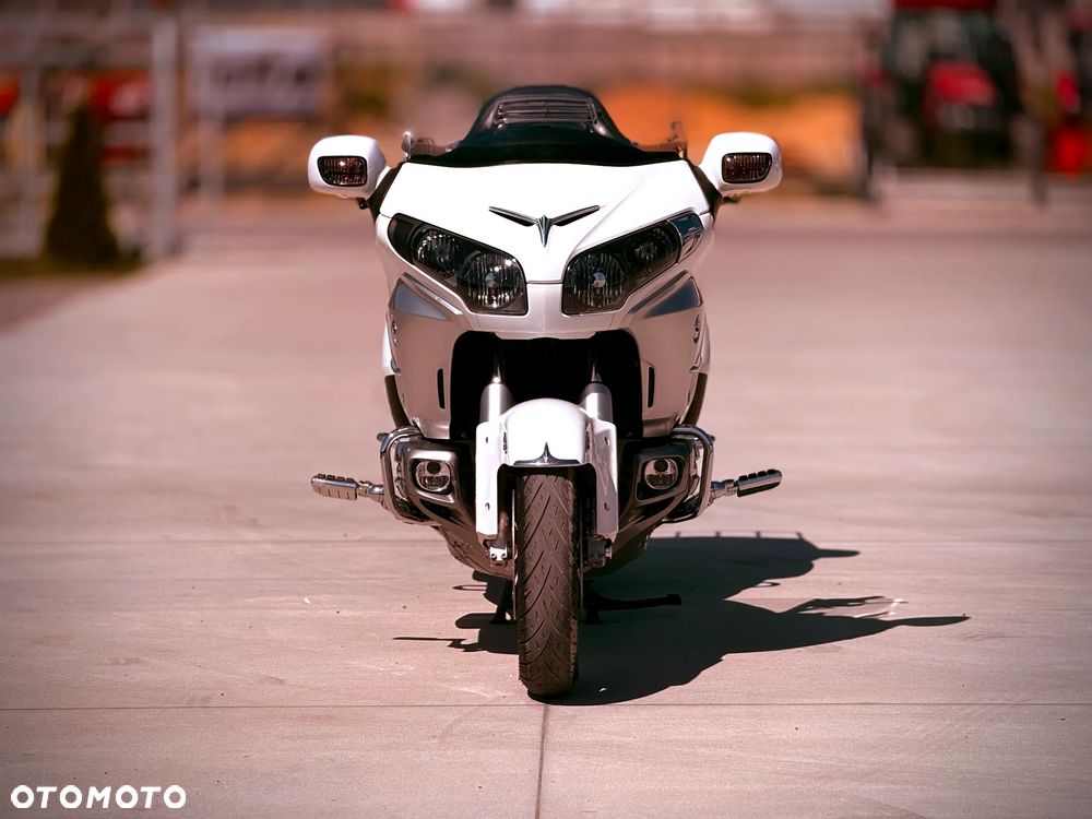 Honda GL - 4