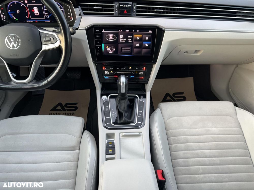Volkswagen Passat 2.0 TDI SCR DSG Elegance - 32