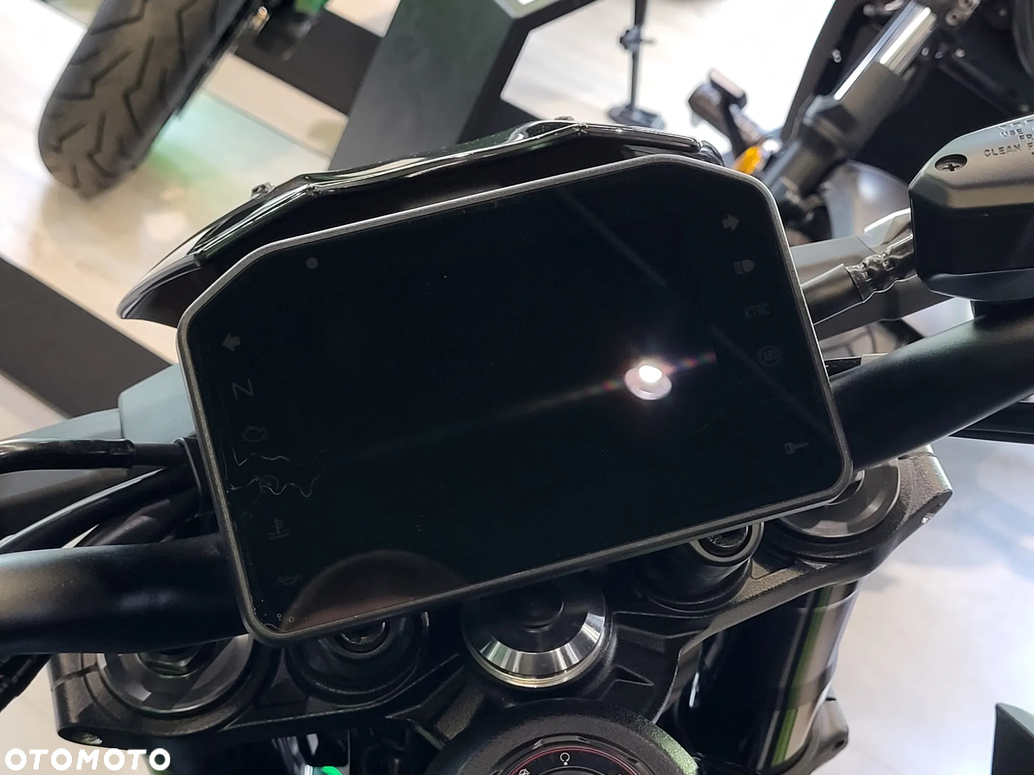 Kawasaki Z 900 - 13