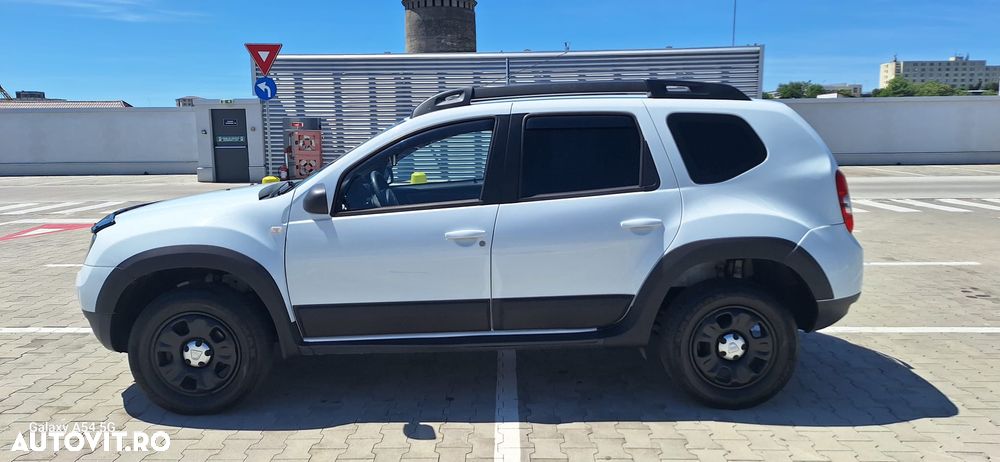 Dacia Duster 1.5 dCi 4x4 Laureate - 4