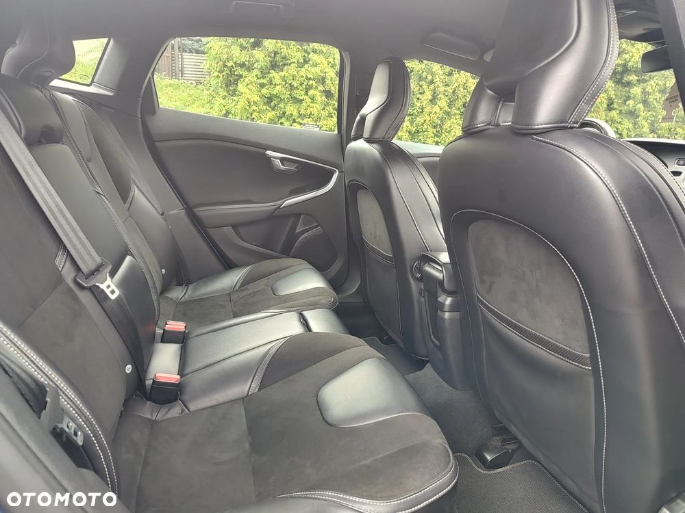 Volvo V40 T5 Drive-E R-Design Momentum - 13