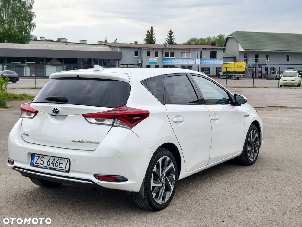 Toyota Auris 1.8 HSD Luna - 6