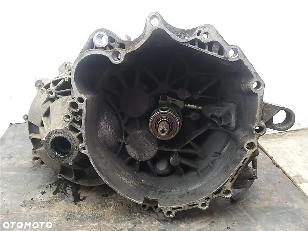 Skrzynia biegów Manualna Volvo S80 I KOD:D5252T 1998-2006R - 1