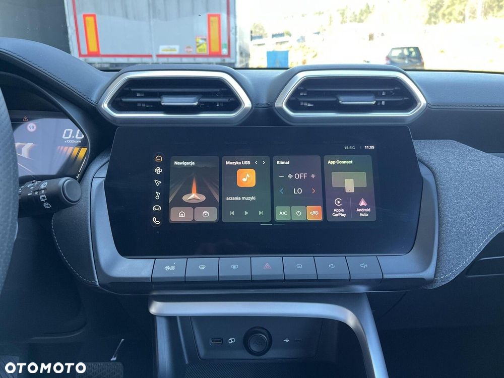 MG ZS 1.5 HEV+ Standard - 25