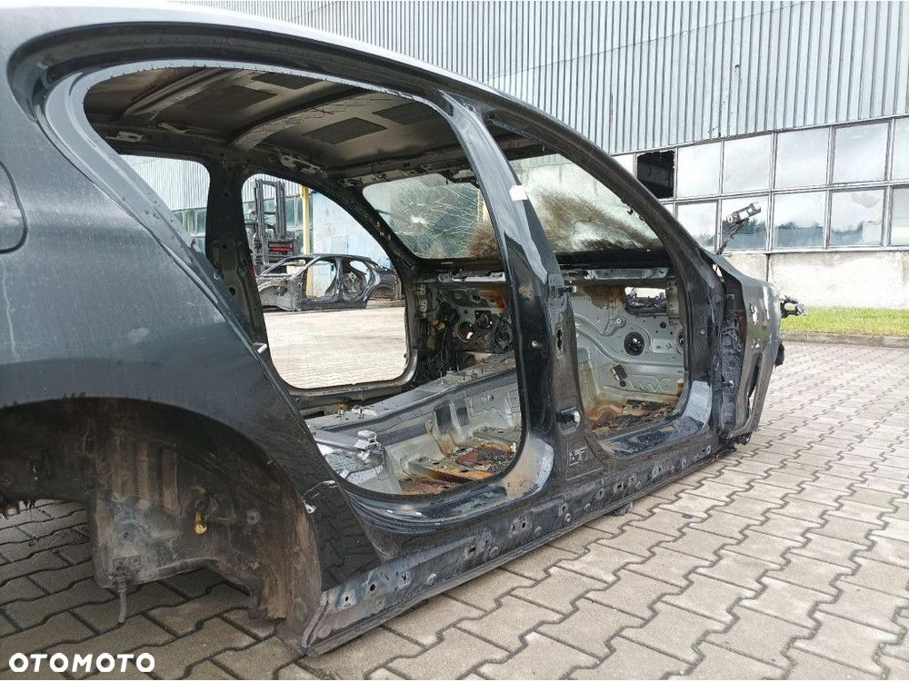 BMW 7 G11 PRÓG PRAWY SŁUPEK A B 475 - 3