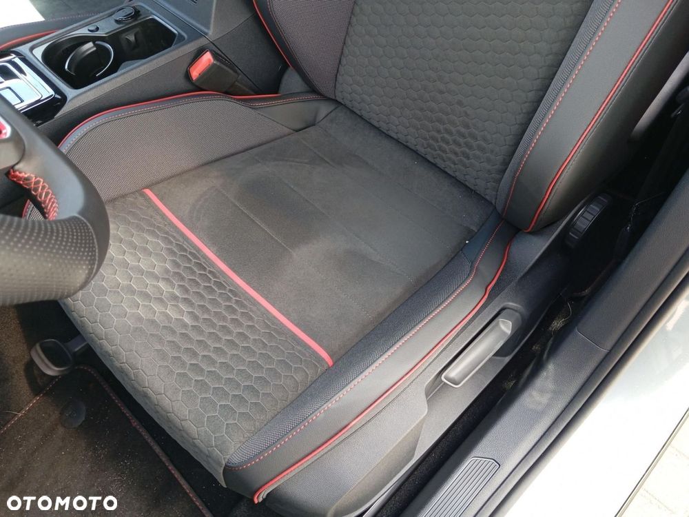 Volkswagen Golf - 21