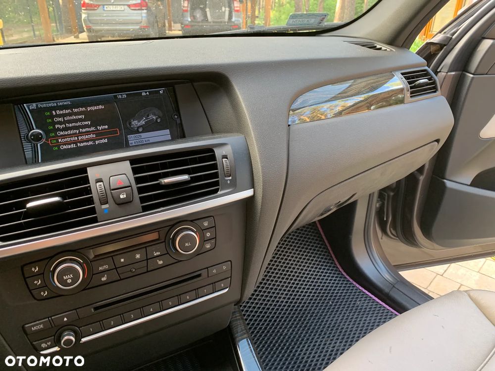 BMW X3 xDrive20d - 24