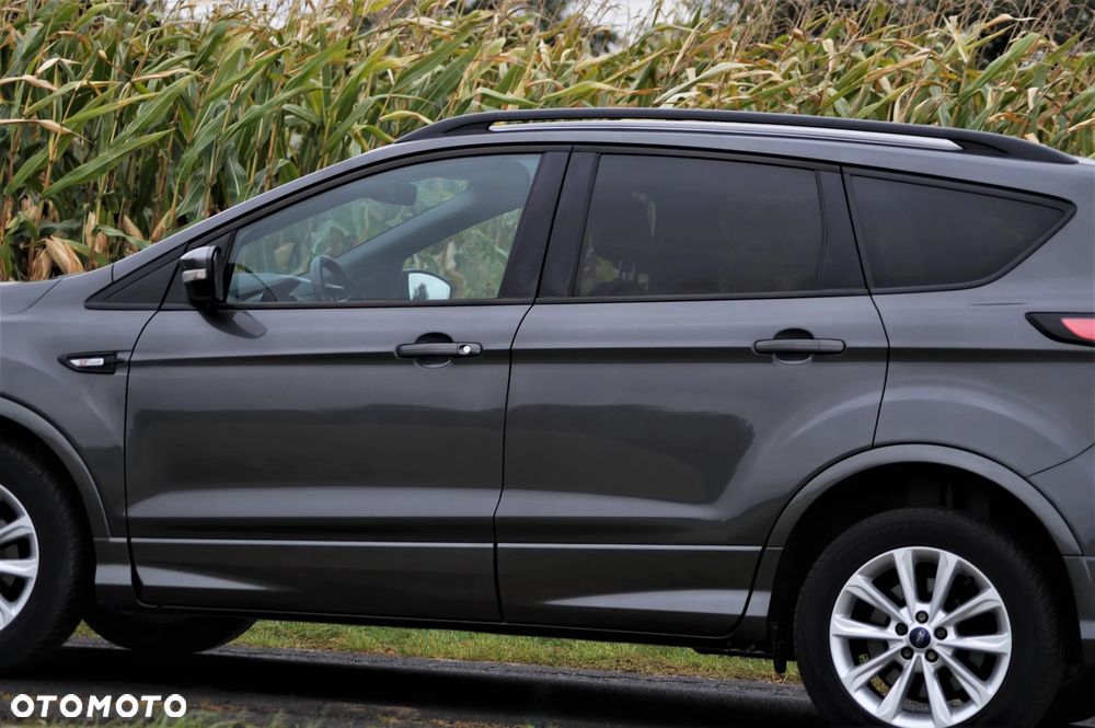 Ford Kuga - 22