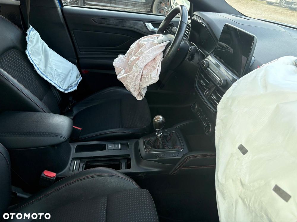 Ford Focus 1.0 EcoBoost ST-Line - 5