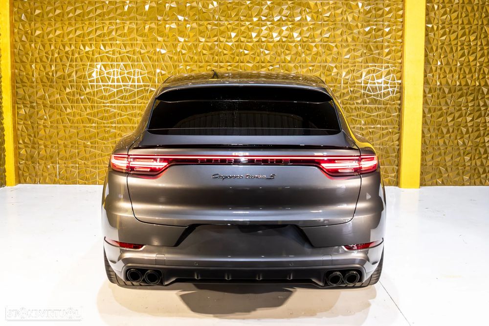 Porsche Cayenne Coupé Turbo S E-Hybrid - 9
