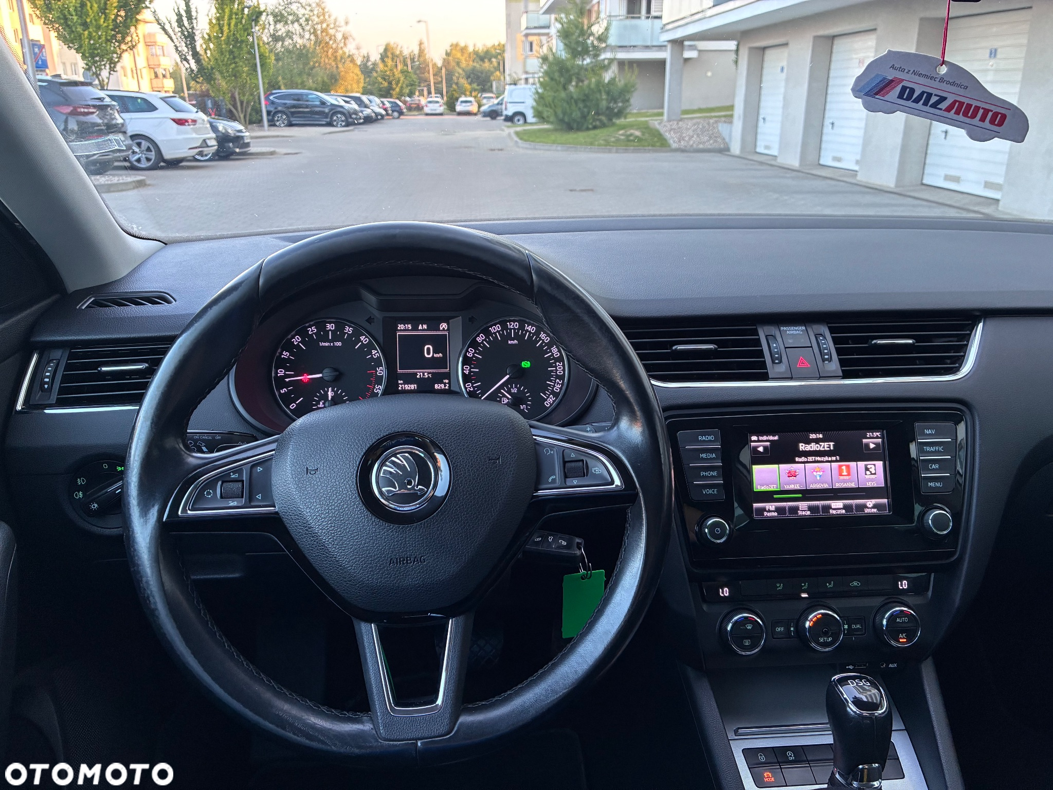 Skoda Octavia 1.6 TDI Ambiente DSG - 9