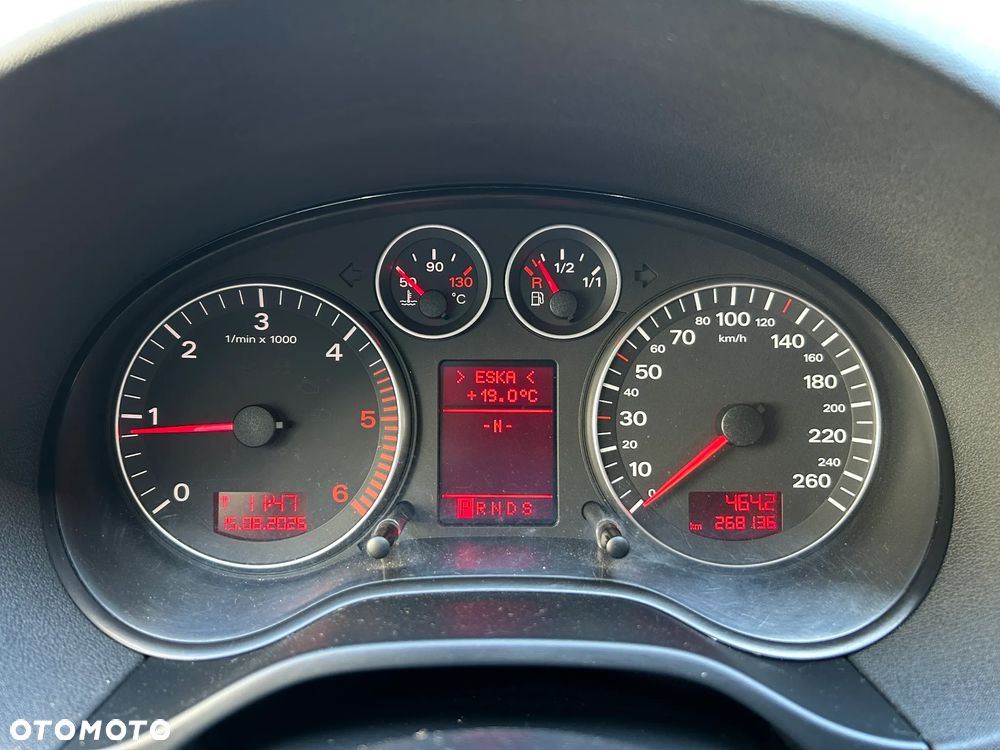 Audi A3 Sportback 2.0 TDI DPF (DSG) S tronic Ambiente - 11