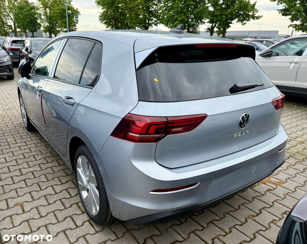 Volkswagen Golf - 12
