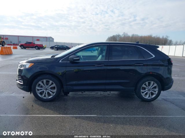 Ford Edge - 10