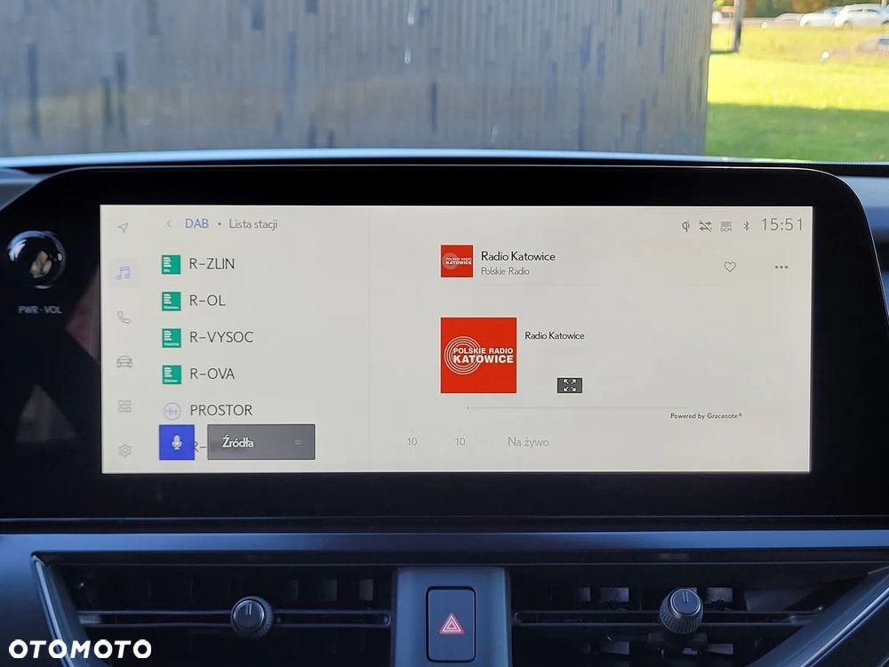 Lexus UX 300h F Sport Design - 21