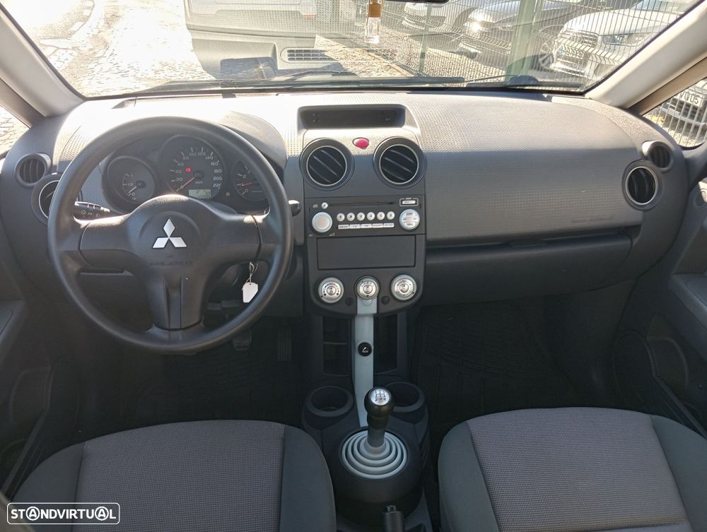 Mitsubishi Colt 1.1 Inform RCD/AC - 11