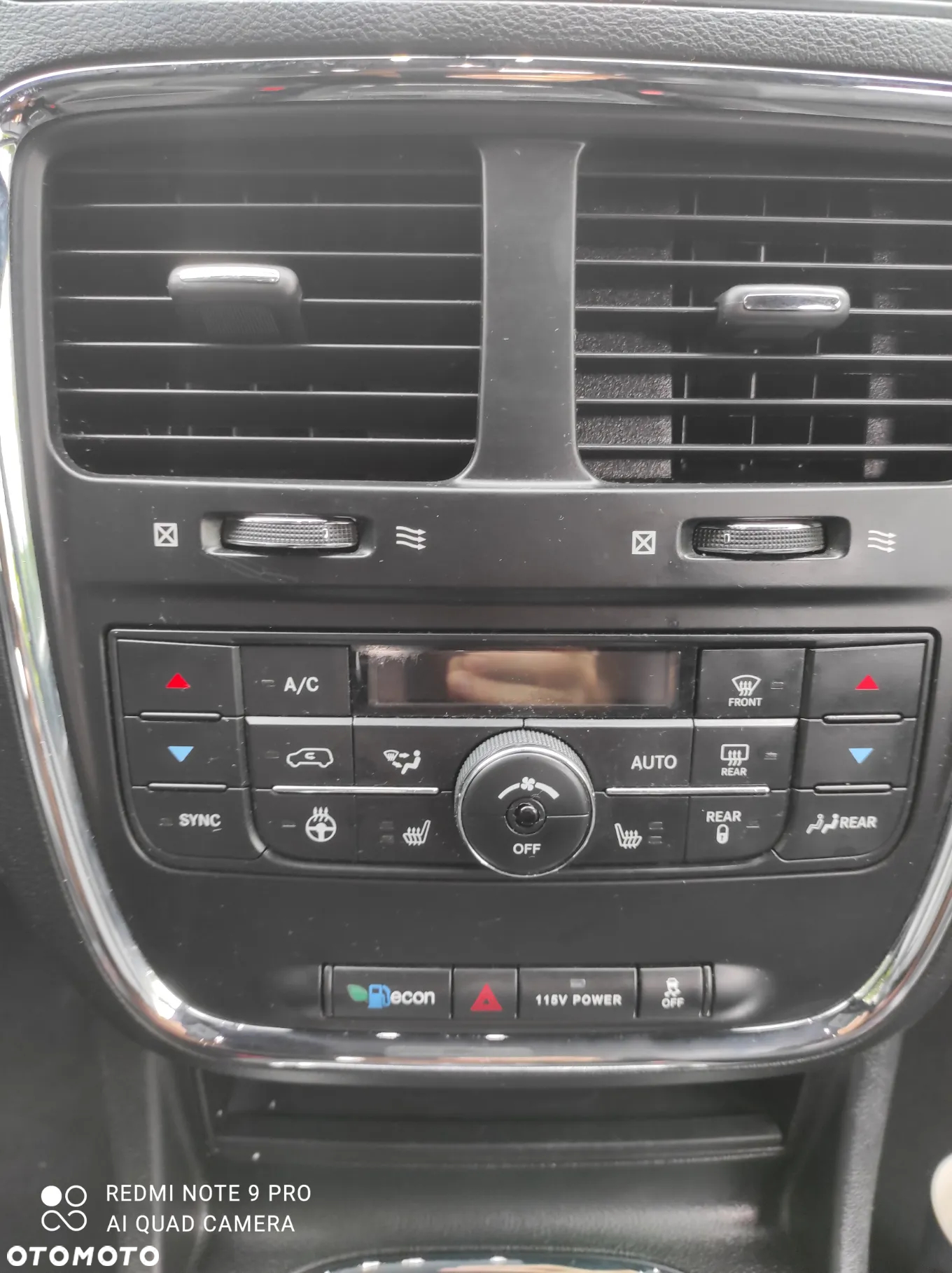Dodge Grand Caravan - 13