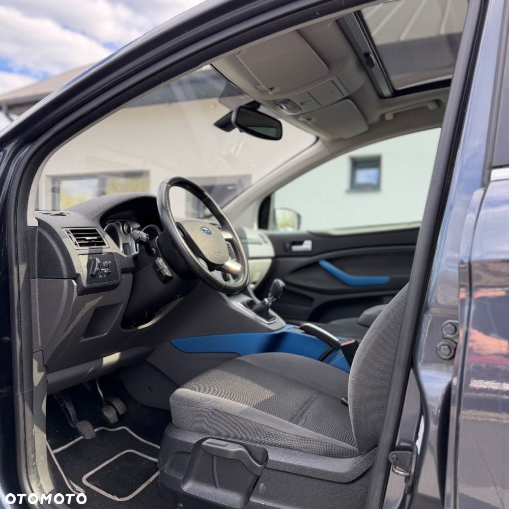 Ford Kuga - 23